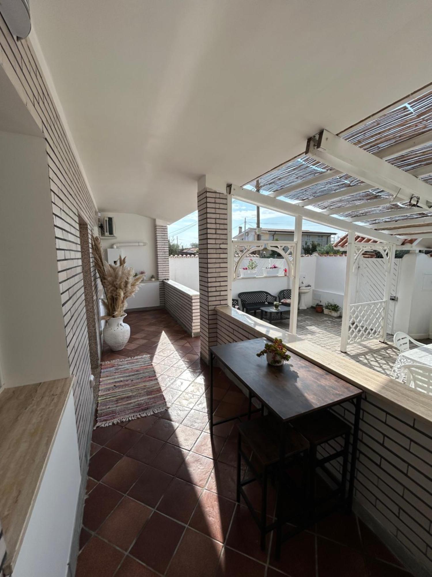 Fly & Stay Apartments Fiumicino Esterno foto